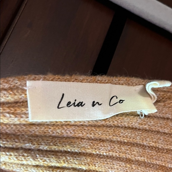 Mustard oversized sweater - Picture 5 of 5